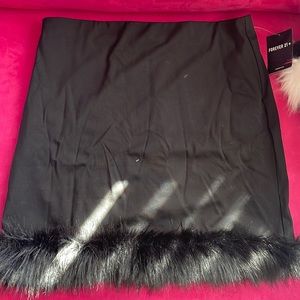 Black pencil skirt w/ fur trimming